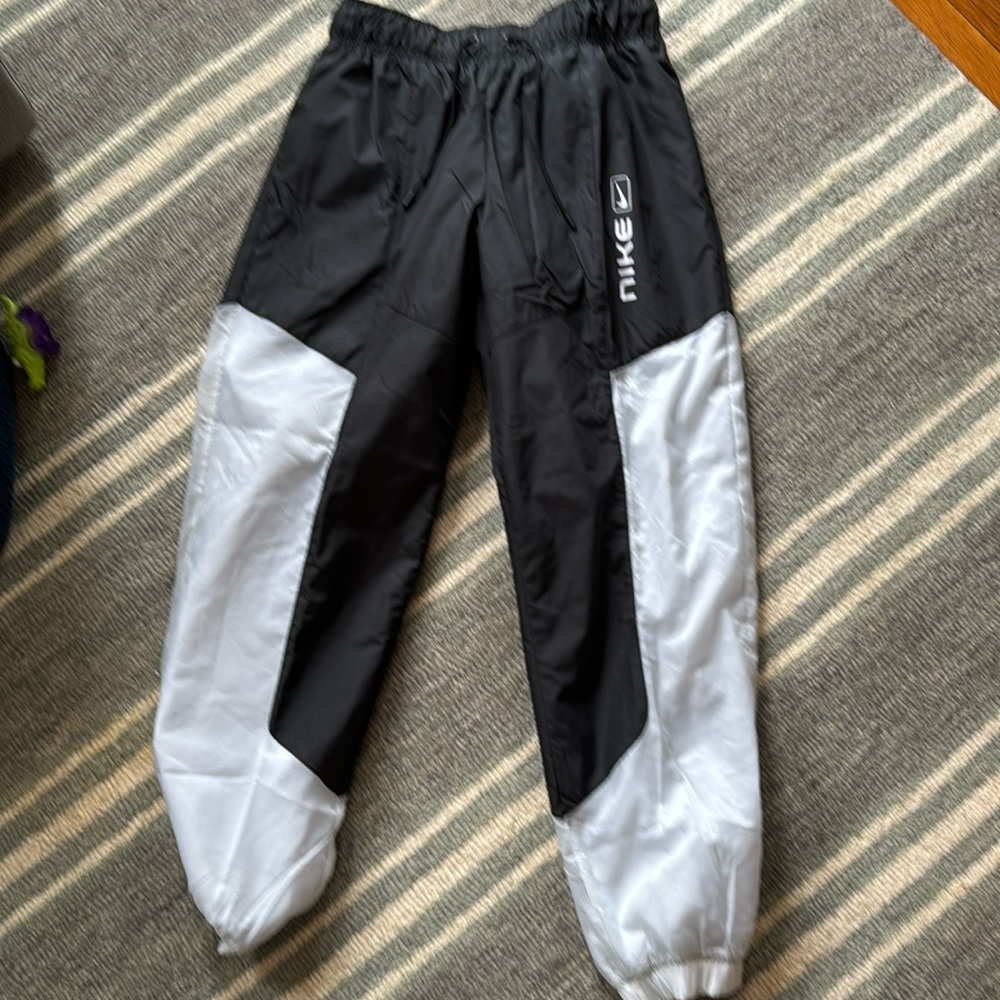 Nike S women’s cargo pants